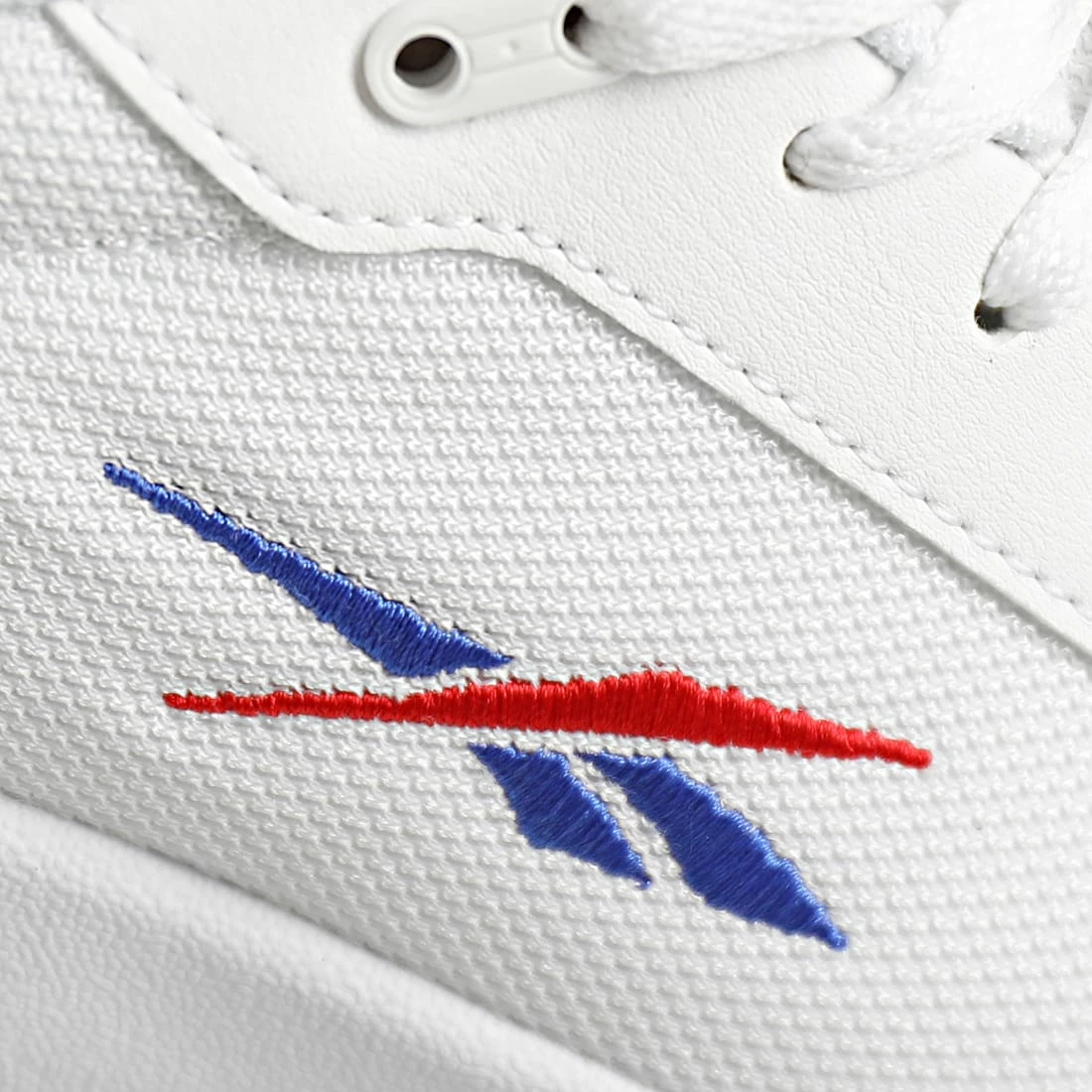 Bon marché 🎉 Baskets Vector Smash FX3033 Footwear White Court Blue Vector Red de Reebok ⌛ – Image 2