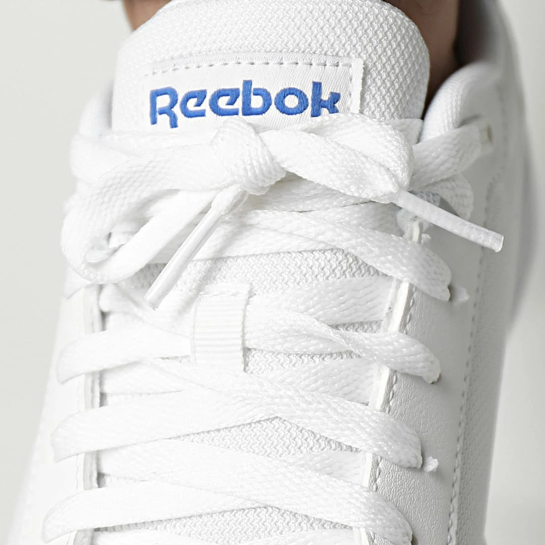 Bon marché 🎉 Baskets Vector Smash FX3033 Footwear White Court Blue Vector Red de Reebok ⌛ – Image 3