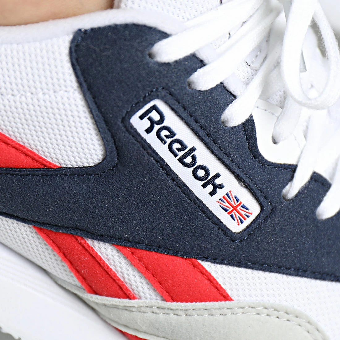 Offres 🔥 Baskets Classic Nylon GW8357 White Vector Navy Prince Red de Reebok 💯 – Image 2