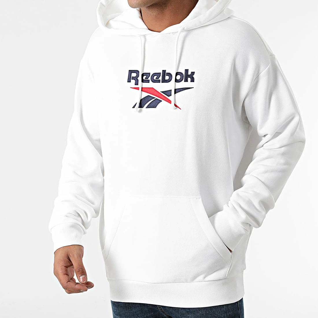 Meilleur prix 🥰 Sweat Capuche Classic Foundation Vector GS9149 Ecru de Reebok ❤️