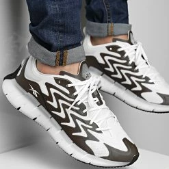 Coupon ✨ Baskets Zig Kinetica 21 GZ8802 Footwear White Core Black de Reebok 🌟