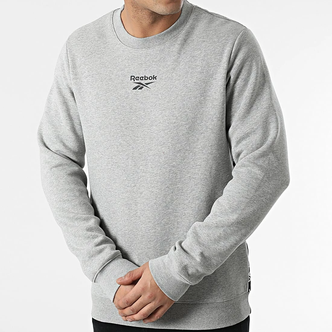 Meilleur prix 👍 Sweat Crewneck A Bandes Reebok Identity Tape HB2152 Gris Chiné 🎁 – Image 3