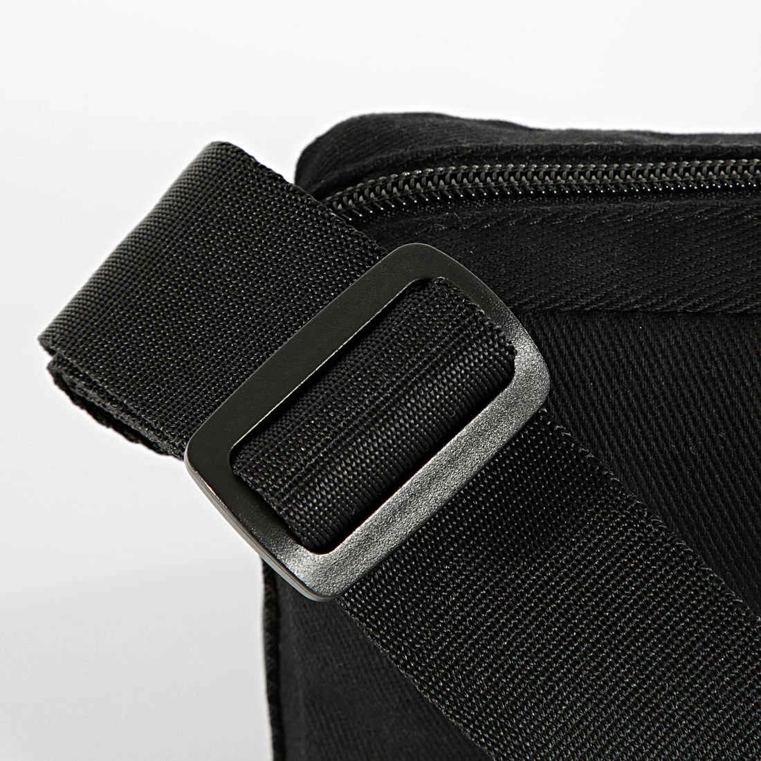 Meilleur prix ⌛ Sacoche Classic HC4365 Noir de Reebok 🤩 – Image 3