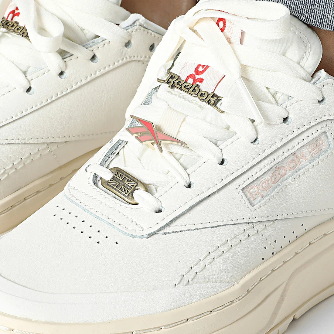 De gros 😀 Baskets Femme Club C Double Geo GX8765 Chalk Kalabas Soft Ecru de Reebok 🥰 – Image 2