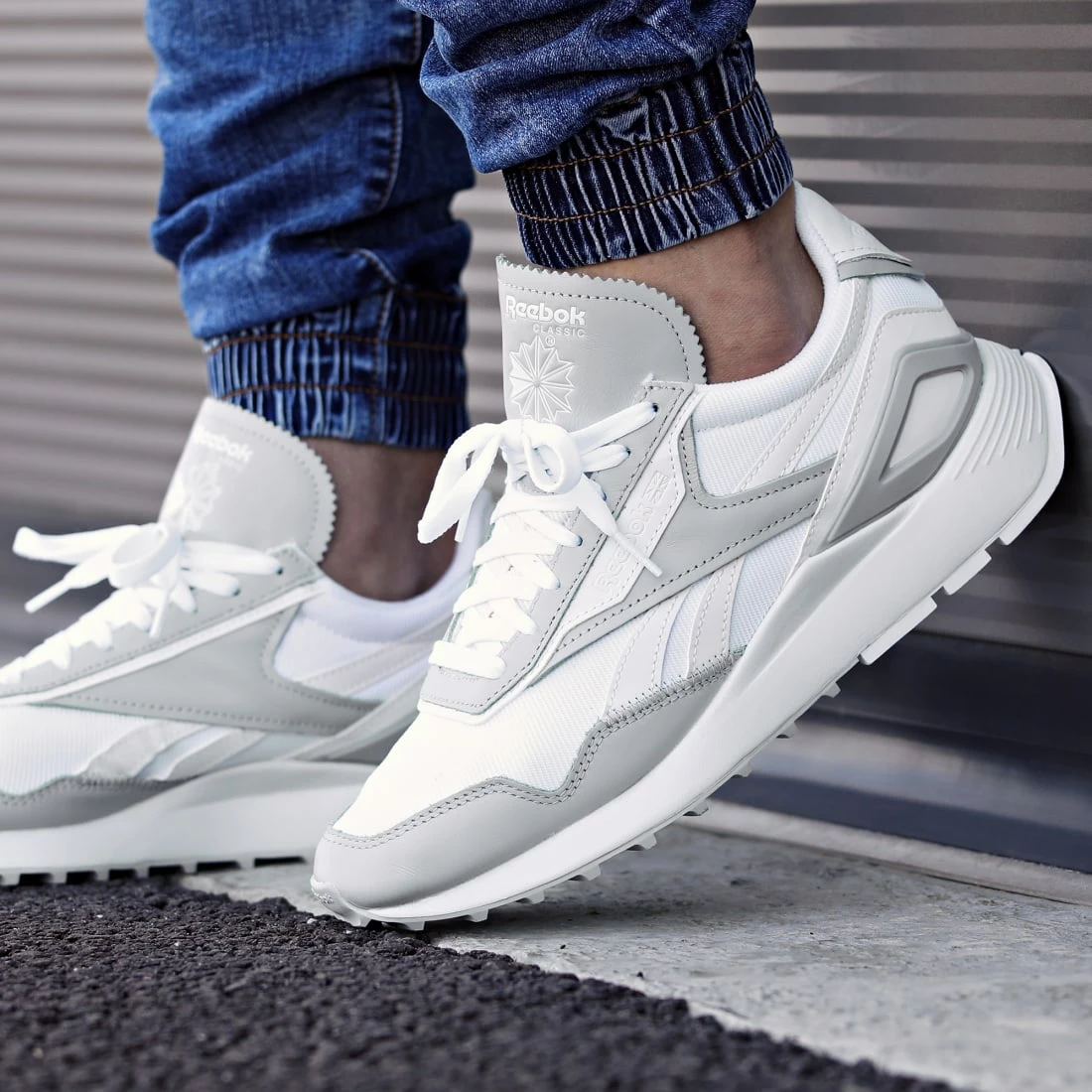 Sortie 😀 Baskets Classic Leather Legacy AZ GW3107 Footwear White Pure Grey 2 de Reebok 🌟 – Image 5