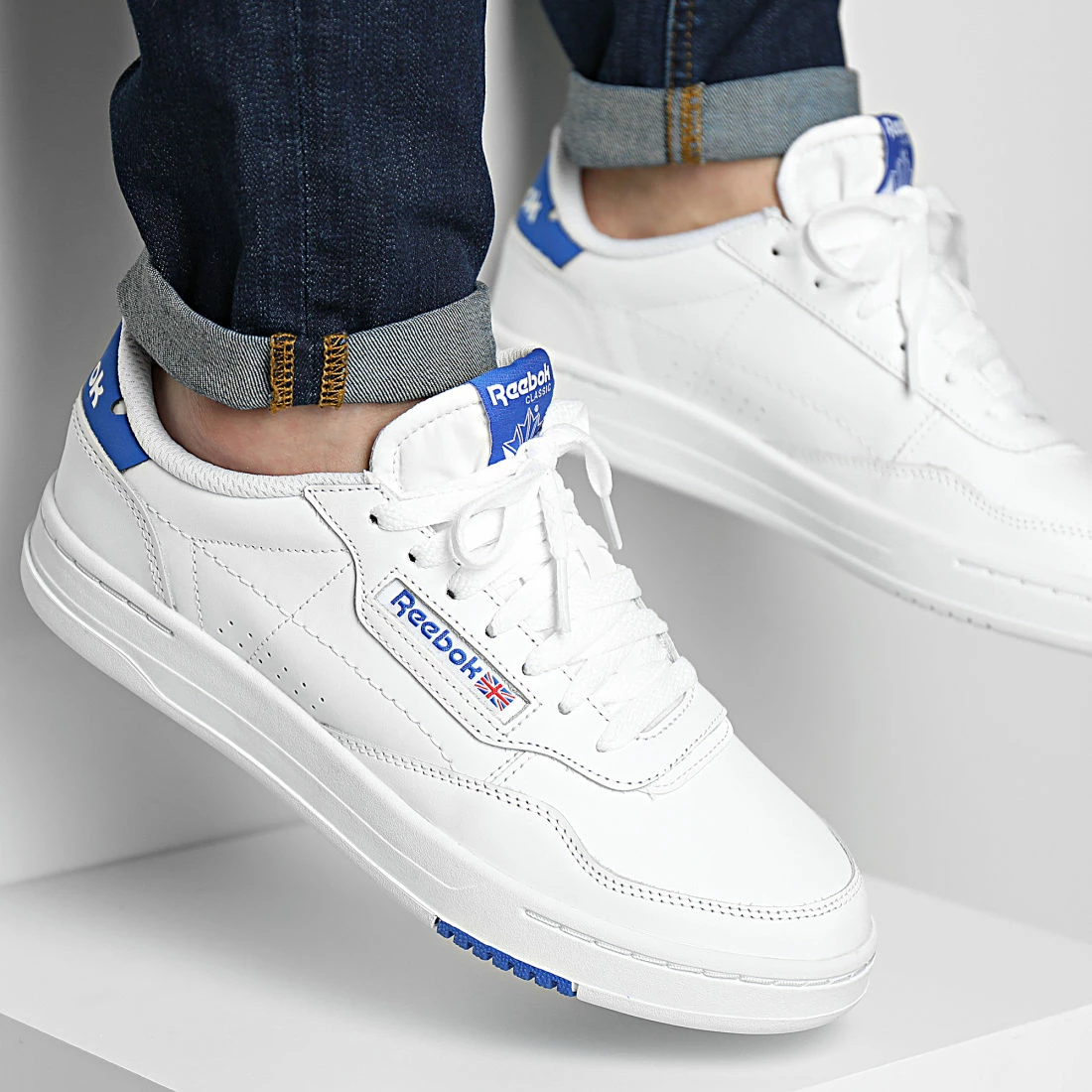 Vente flash 😀 Baskets Court Peak GW7557 Footwear White Court Blue de Reebok 🔔