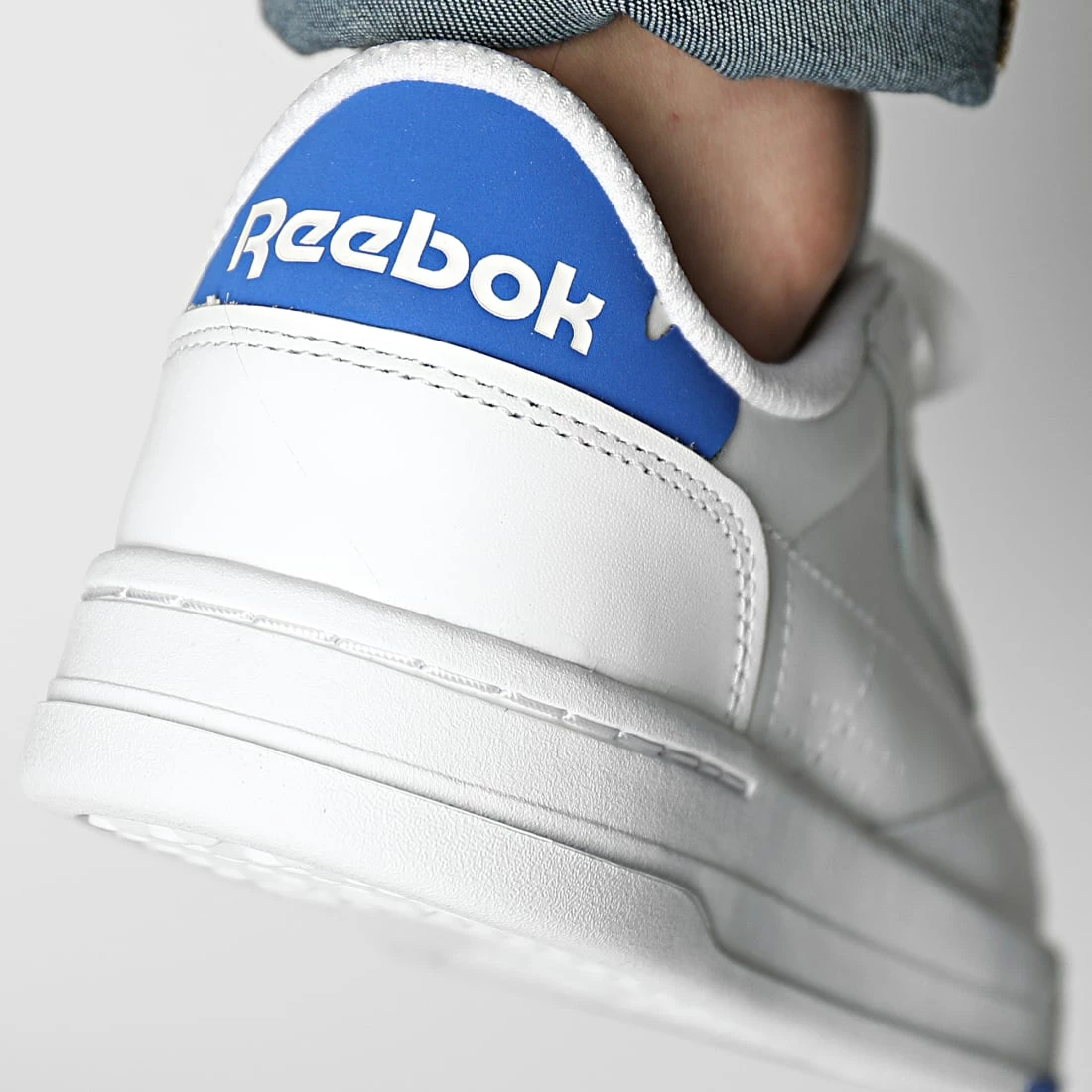 Vente flash 😀 Baskets Court Peak GW7557 Footwear White Court Blue de Reebok 🔔 – Image 4