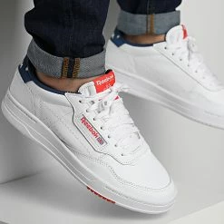 Vente flash 🔥 Baskets Court Peak GW7560 Footwear White Dynamic Red Bat Blue de Reebok 🎉