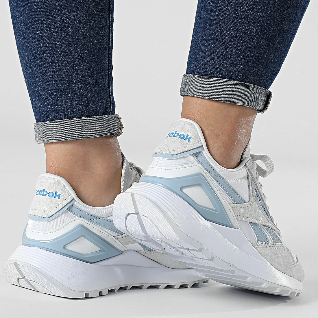 Nouveau 🎁 Baskets Femme Classic Leather Legacy AZ GZ3634 Pure GRey Footwear White Grey de Reebok 🥰 – Image 4