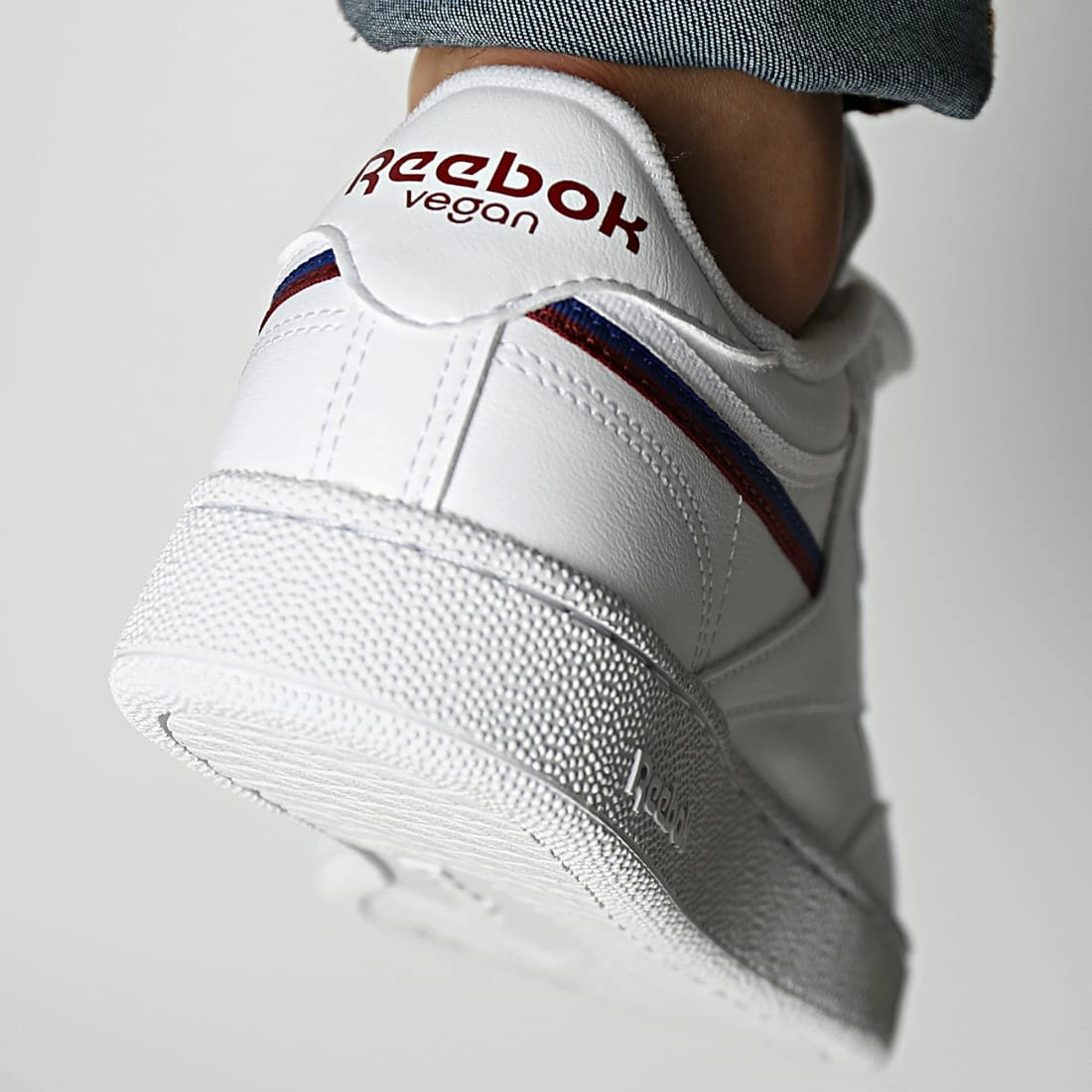 Acheter ✨ Baskets Club C 85 Vegan GY7152 Footwear White Classic Cobalt Classic Burgundy de Reebok 🤩 – Image 4