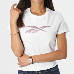 Bon marché ✔️ Tee 👕 Shirt Femme Vector Graphic HR8305 Blanc de Reebok 🎉