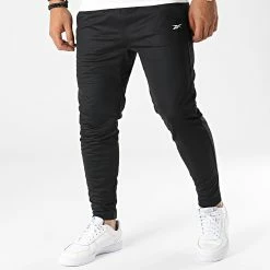 Budget 😍 Pantalon Jogging FJ4057 Noir de Reebok 👏