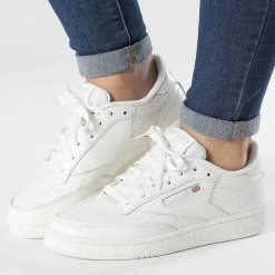 Vente flash 😍 Baskets Femme Club C 85 HQ0947 Chalk Light Sage de Reebok 💯