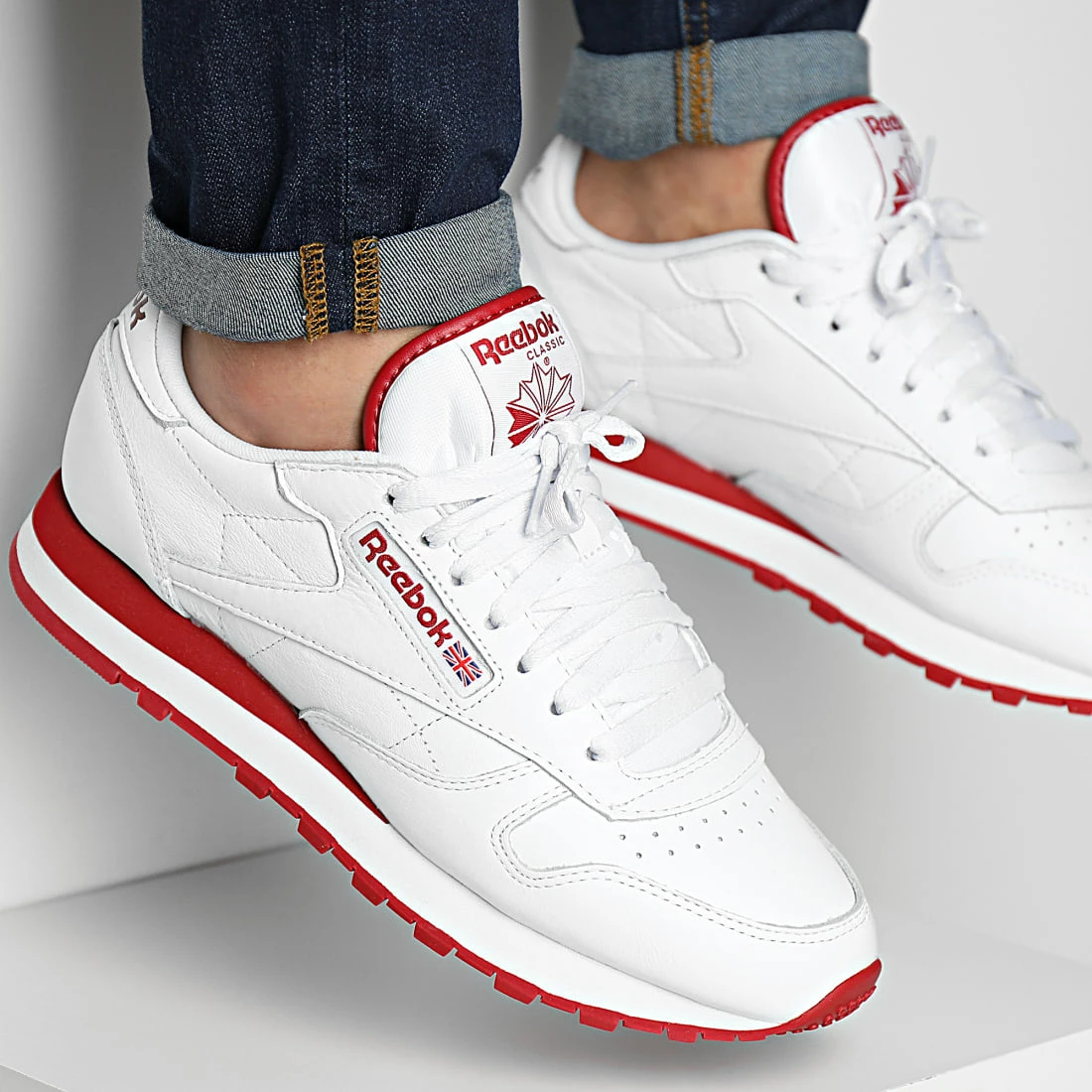 Les meilleures critiques de 🎁 Baskets Classic Leather GW3329 Footwear White Flash Red de Reebok 😍