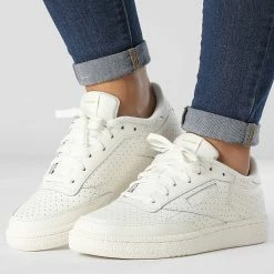 Offres 😉 Baskets Femme Club C 85 GY6772 Chalk Alabaster de Reebok 😍