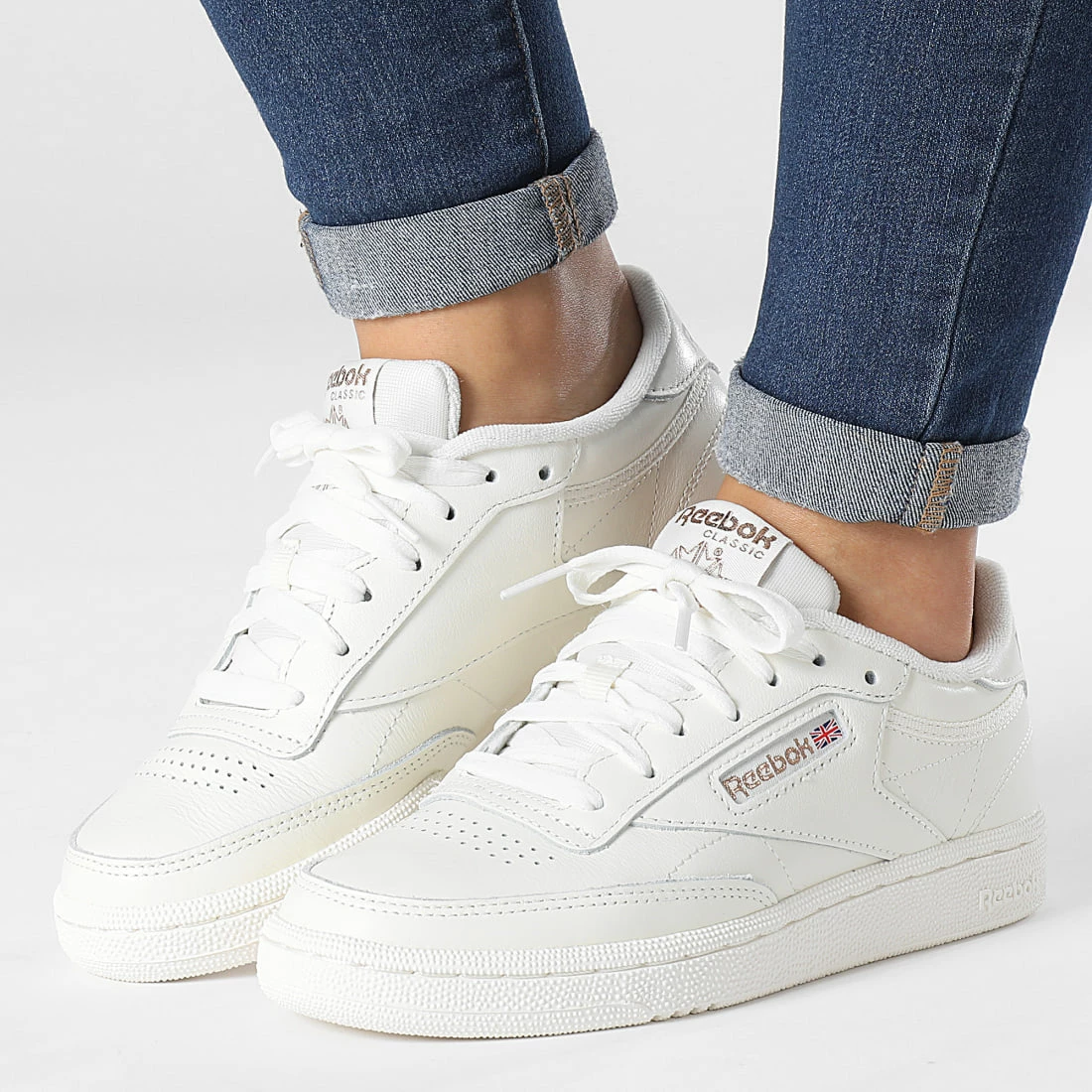 Nouveau 👏 Baskets Femme Club C 85 HQ0948 Chalk Chalk Rose Gold de Reebok 😍