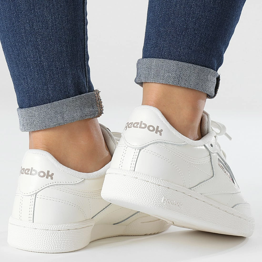 Nouveau 👏 Baskets Femme Club C 85 HQ0948 Chalk Chalk Rose Gold de Reebok 😍 – Image 4