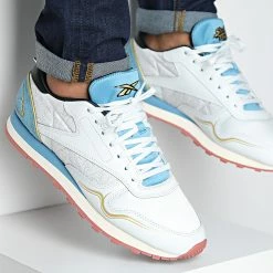 Meilleur prix 🔔 Baskets Classic Leather GZ9544 Street Fighter Sky Blue Core Black de Reebok ✨