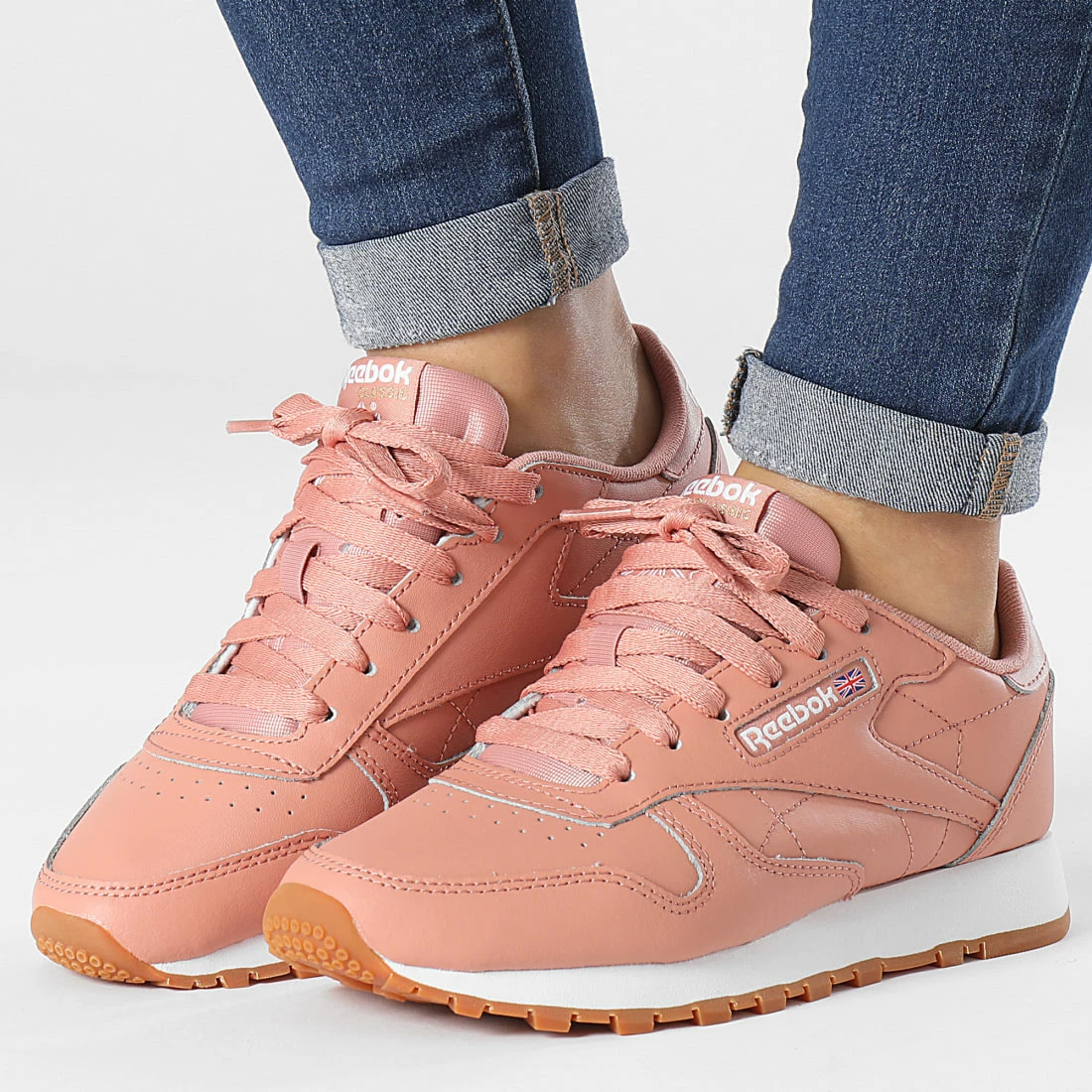 Promo ⭐ Baskets Femme Classic Leather GY6811 Canyon Coral Mel Cloud White de Reebok 👏