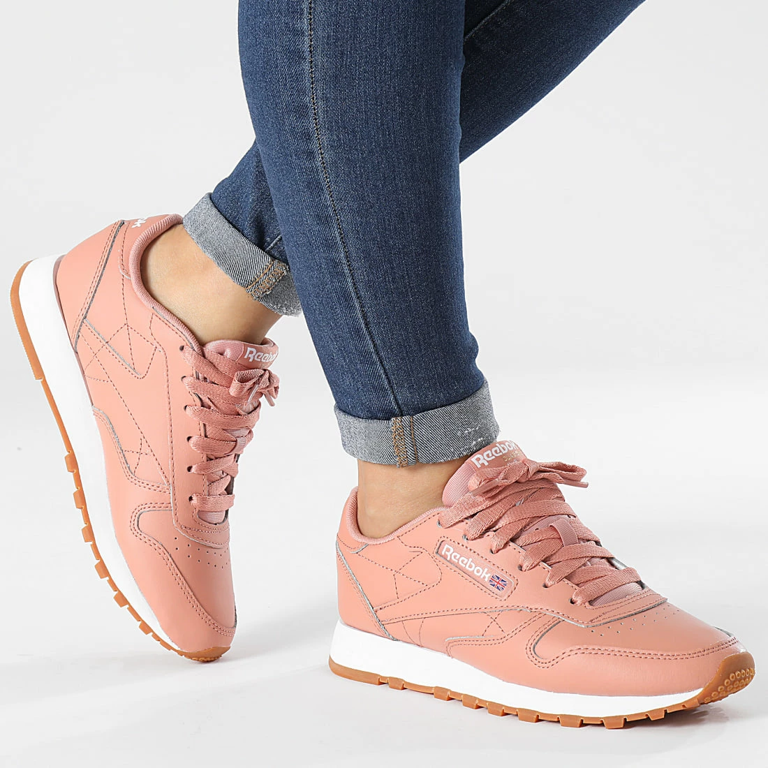 Promo ⭐ Baskets Femme Classic Leather GY6811 Canyon Coral Mel Cloud White de Reebok 👏 – Image 3