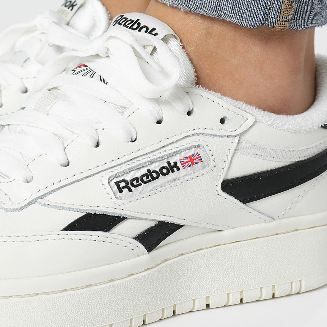 Meilleure affaire 👏 Baskets Femme Club C Double H04190 Chalk Core Black de Reebok ❤️ – Image 2