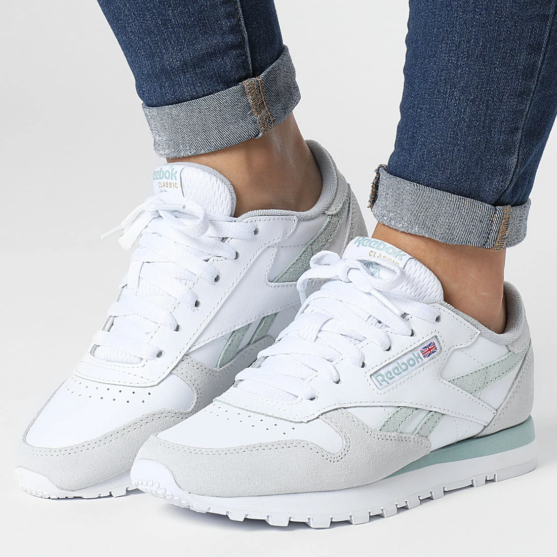 Le moins cher 🥰 Baskets Femme Classic Leather GW3801 Footwear White Seaside Grey Cold Grey de Reebok 🧨