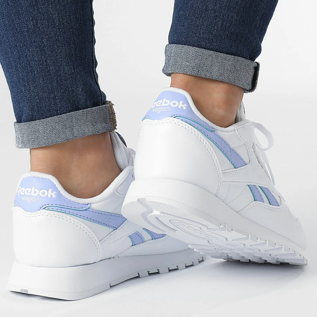 Budget 🔥 Baskets Femme Classic Vegan GY8817 Cloud White Lilac Glow de Reebok 🎉 – Image 4