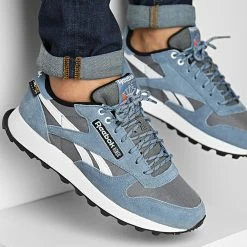 Vente flash 👍 Baskets Classic Leather GX4807 Cold Grey 8 Blues Core Black de Reebok 🌟