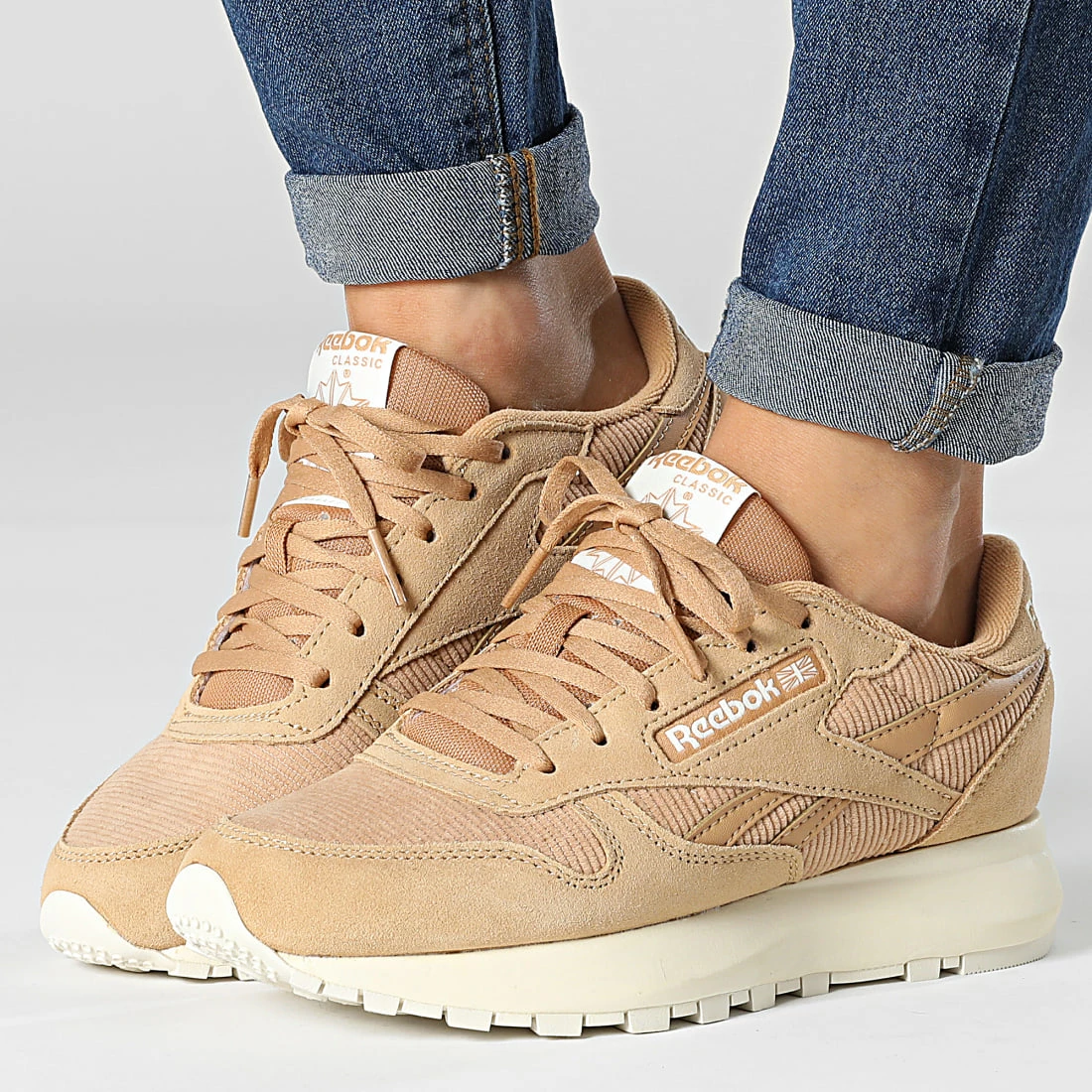 Le moins cher đ Baskets Femme Classic Leather SP GW3796 True Beige Classic White de Reebok â