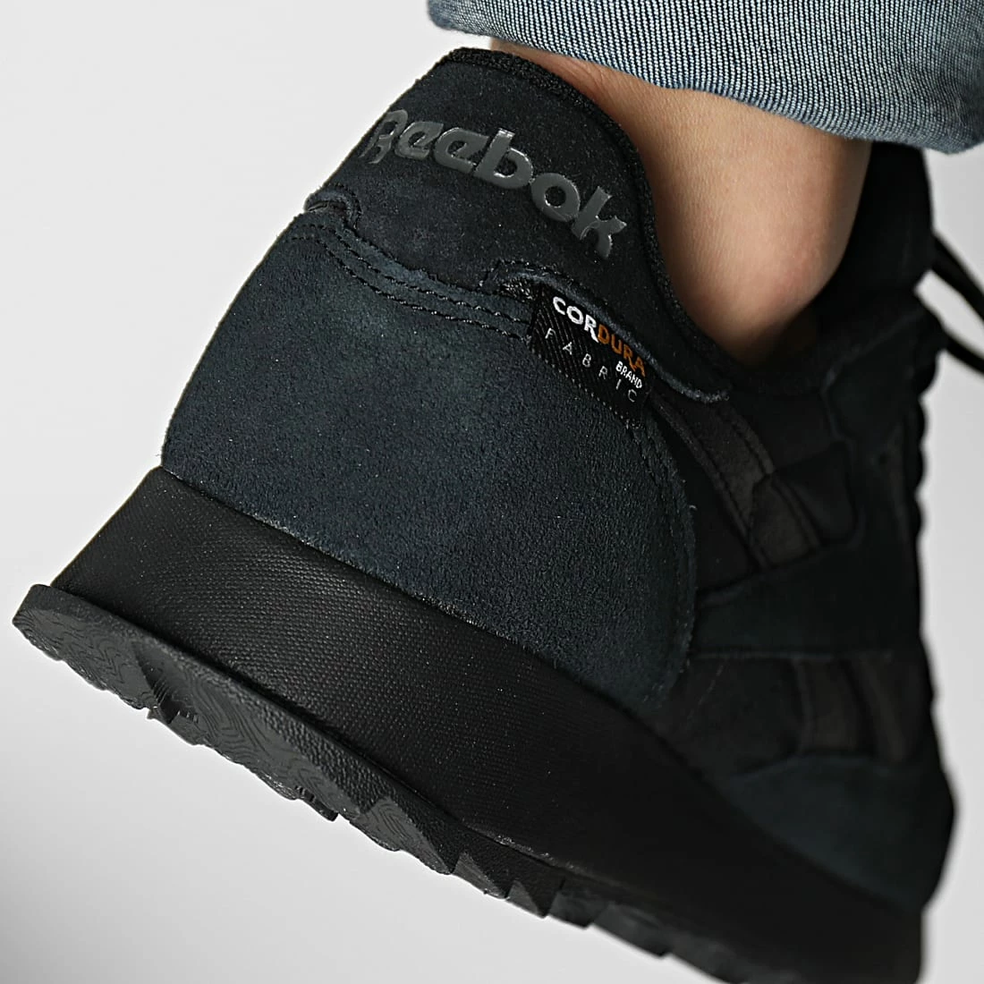 Remise 🤩 Baskets Classic Leather GY1542 Core Black Pure Grey de Reebok 🤩 – Image 4